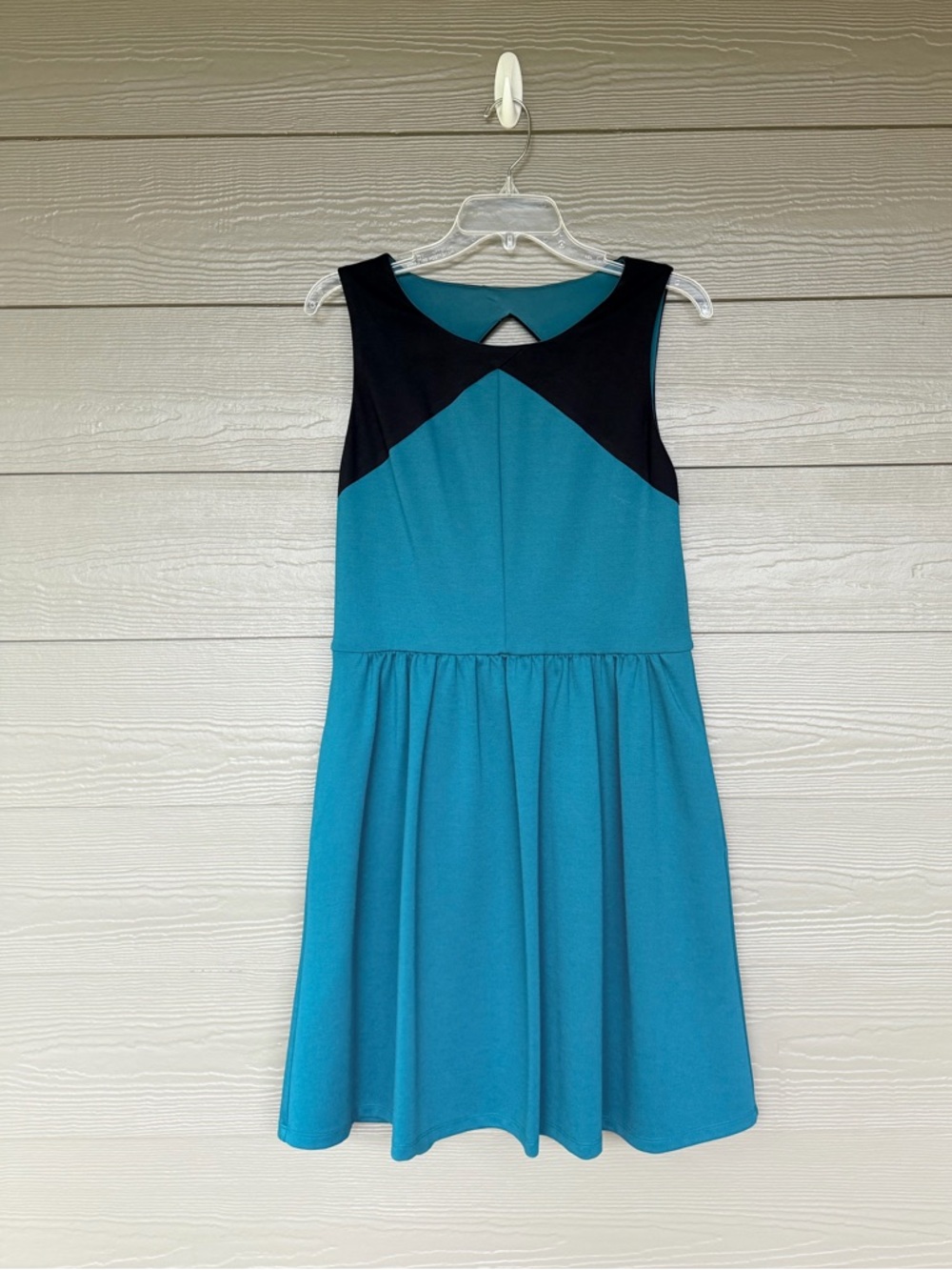Jessica Simpson Teal and Black Sleeveless Fit-and-Flare Dress Size 10